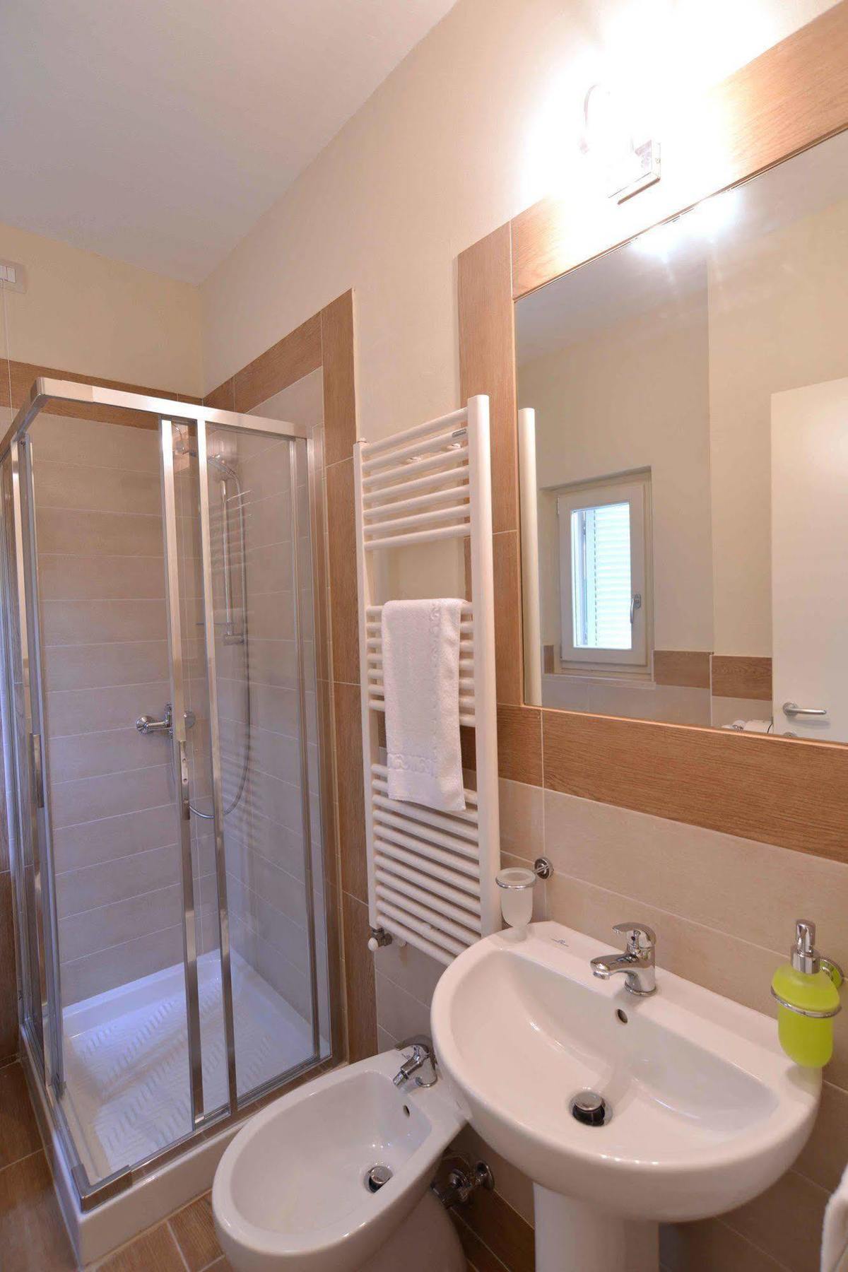 Zephiro Rta Aparthotel Montecatini-Terme Esterno foto